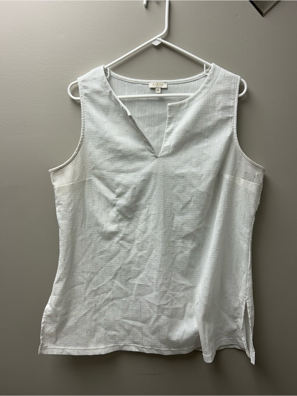 Laura Women’s White V Neck Textured Tank Top